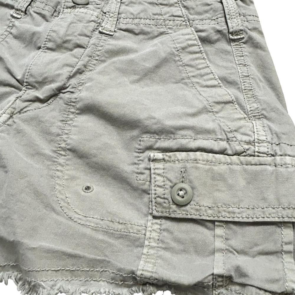 American Eagle 90’s Boyfriend Short Khaki Cargo Women’s Size 2 - Picture 8 of 11
